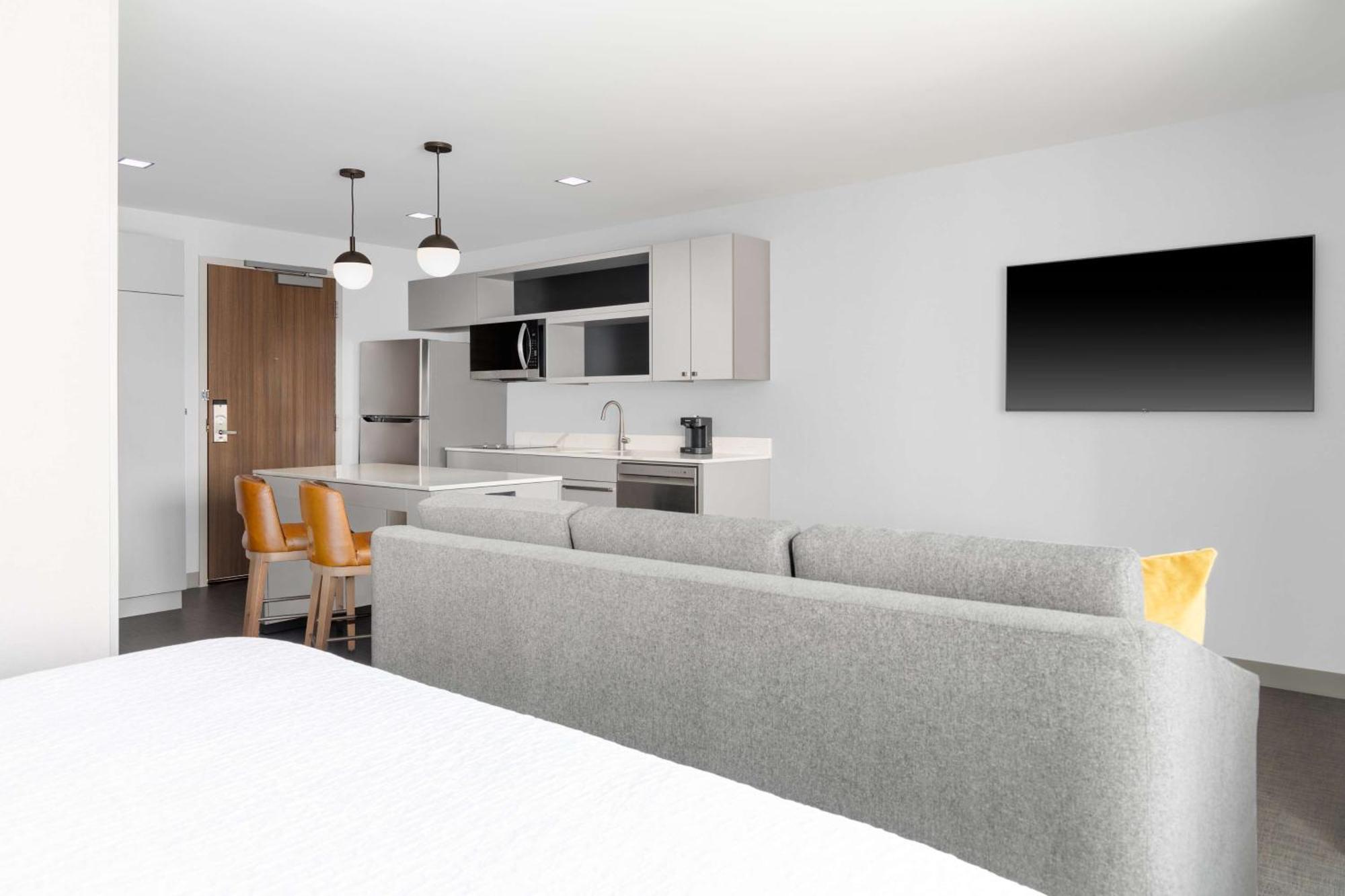 Homewood Suites By Hilton Holland Exterior photo