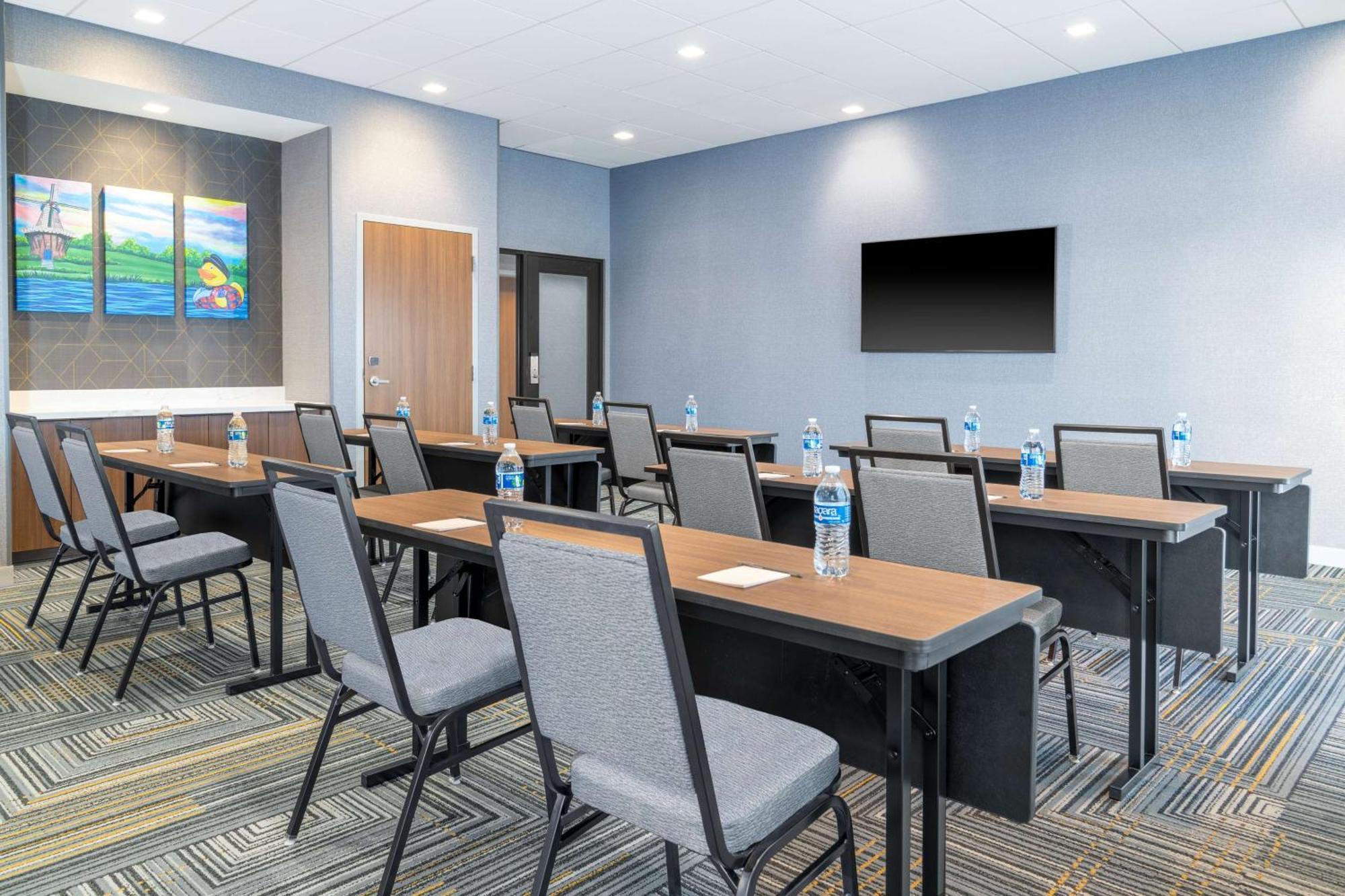 Homewood Suites By Hilton Holland Exterior photo